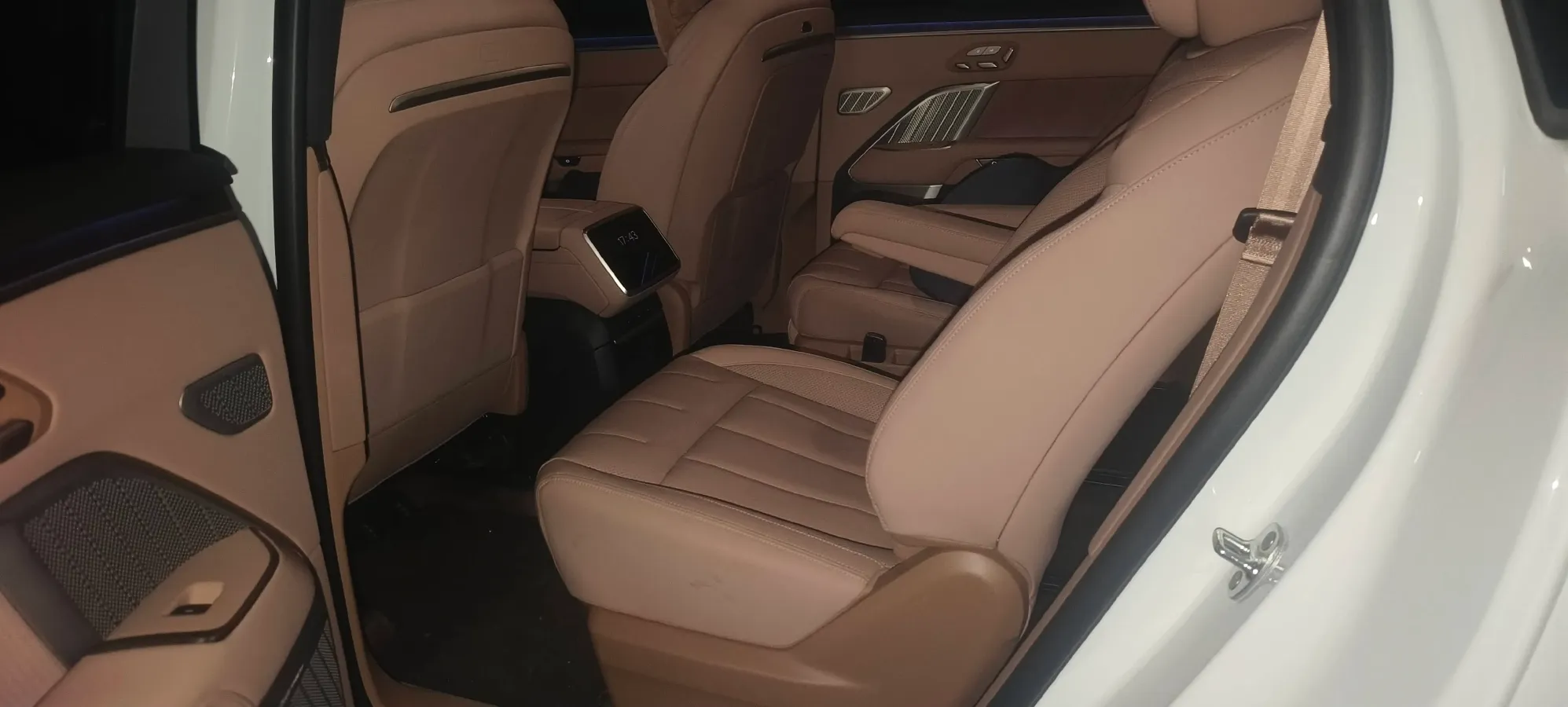 2025 Jetour ShanHai L7 1.5T 156HP L4 2DHT PHEV,autocango,china used car exporter,china ev exporter,chinese used car exporter,chinese used ev exporter