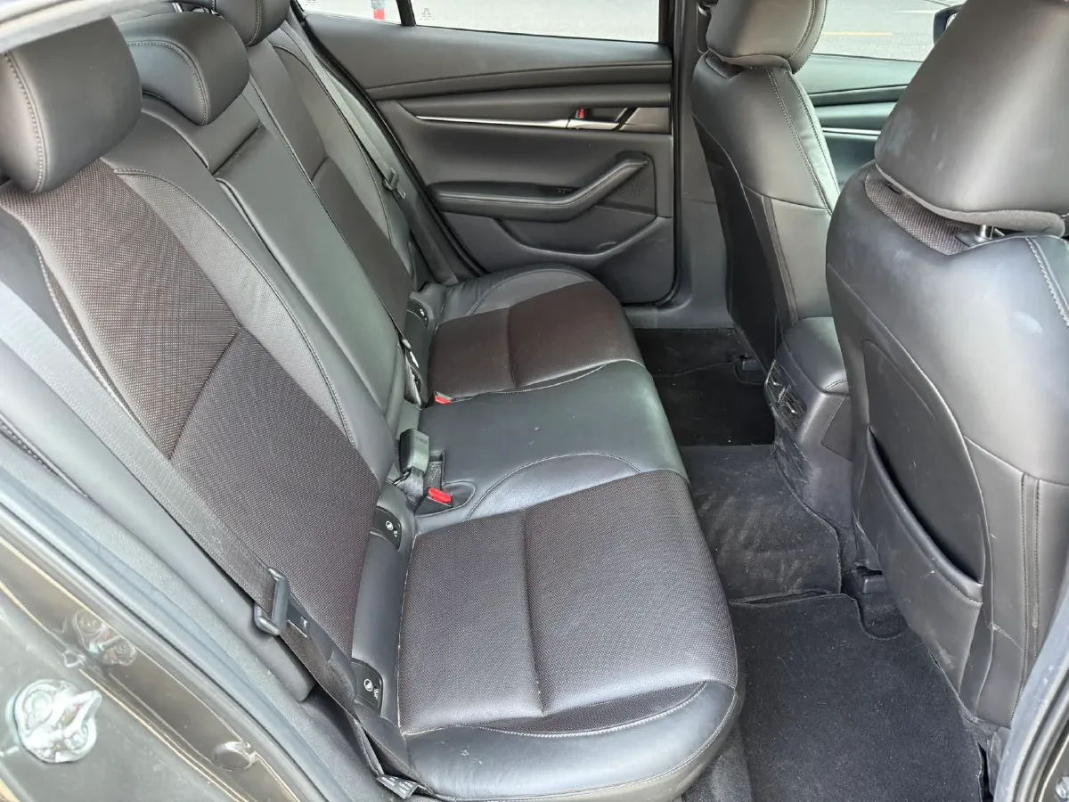 2020 Mazda 3 Axela 1.5L 117HP L4 6AT,autocango,china used car exporter,china ev exporter,chinese used car exporter,chinese used ev exporter