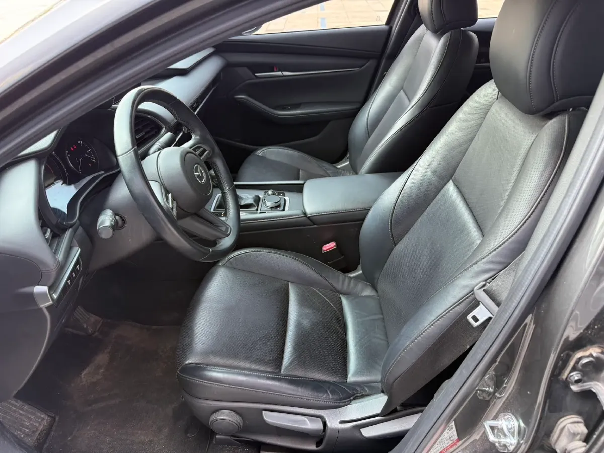 2020 Mazda 3 Axela 1.5L 117HP L4 6AT,autocango,china used car exporter,china ev exporter,chinese used car exporter,chinese used ev exporter