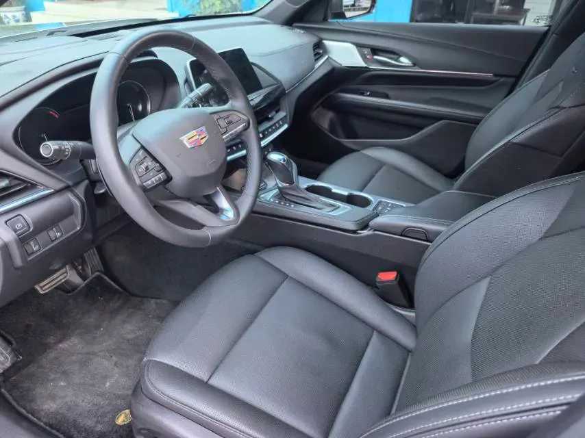 2023 Cadillac CT4 2.0T 237HP L4 8AT,autocango,china used car exporter,china ev exporter,chinese used car exporter,chinese used ev exporter