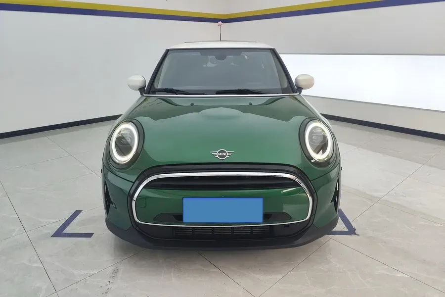 2022 MINI MINI 1.5T 136HP L3 7DCT,autocango,china used car exporter,china ev exporter,chinese used car exporter,chinese used ev exporter