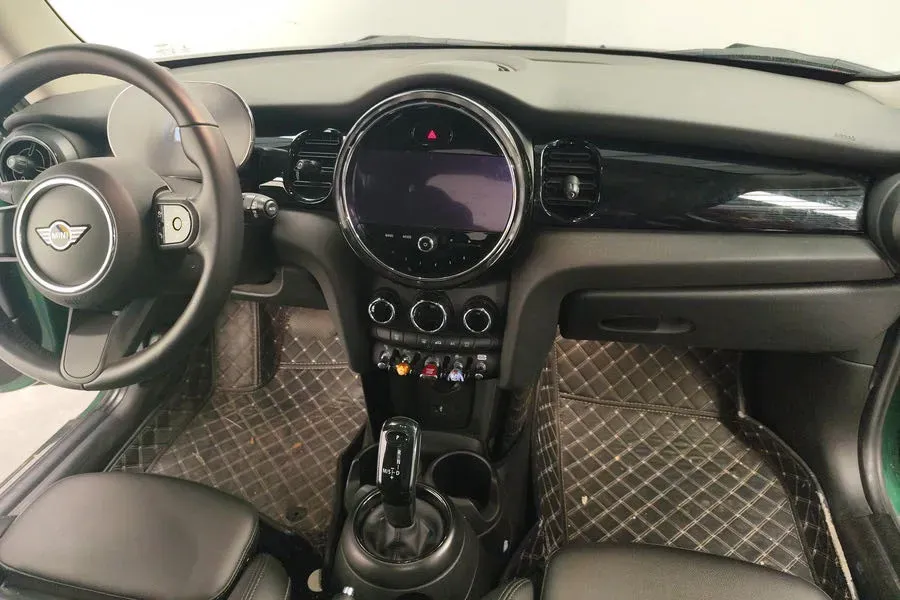 2022 MINI MINI 1.5T 136HP L3 7DCT,autocango,china used car exporter,china ev exporter,chinese used car exporter,chinese used ev exporter