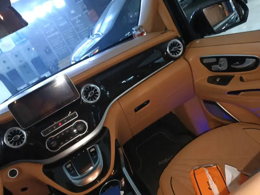 2018 Buick GL8 2.0T 260HP L4 6AT,autocango,china used car exporter,china ev exporter,chinese used car exporter,chinese used ev exporter