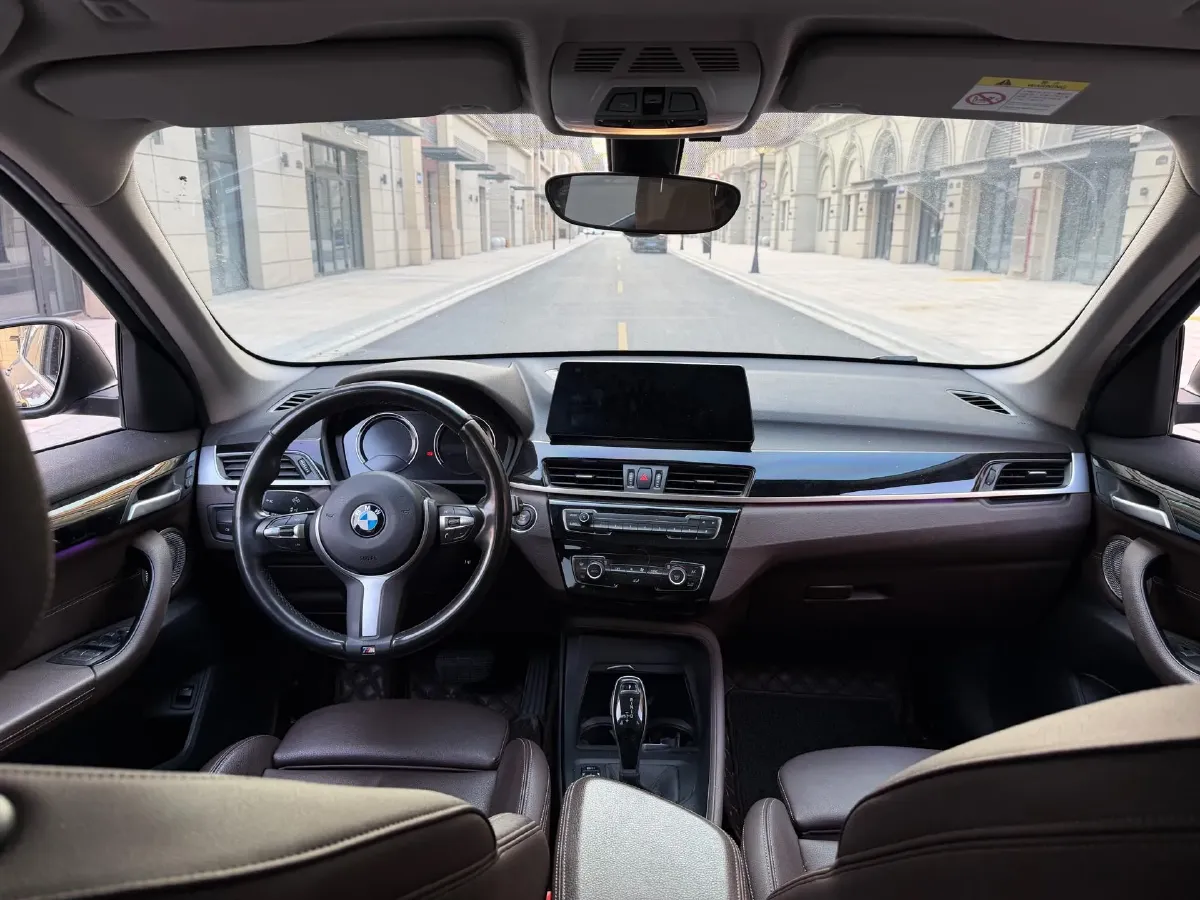 2021 BMW X1 2.0T 192HP L4 7DCT,autocango,china used car exporter,china ev exporter,chinese used car exporter,chinese used ev exporter