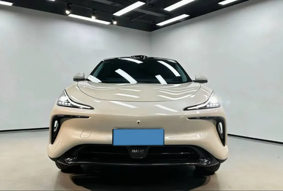 2023 IM LS6 BEV 71KWH,autocango,china used car exporter,china ev exporter,chinese used car exporter,chinese used ev exporter