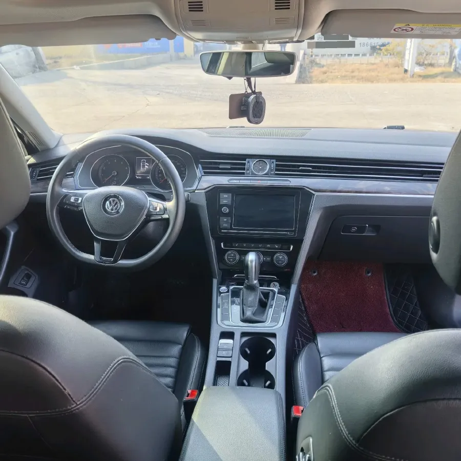 2019 Volkswagen Magotan 2.0T 186HP L4 7DCT,autocango,china used car exporter,china ev exporter,chinese used car exporter,chinese used ev exporter