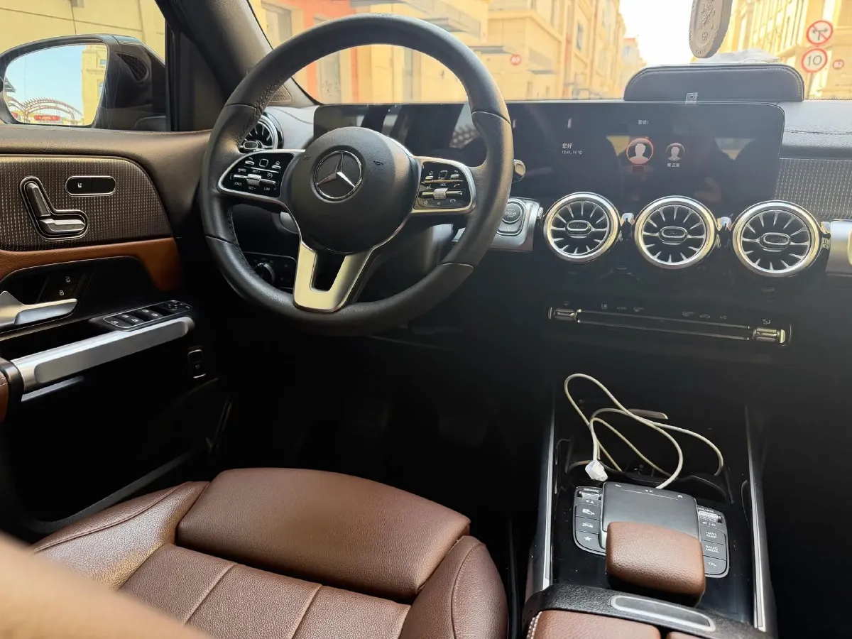 2023 Mercedes-Benz GLB Class 2.0T 190HP L4 8DCT,autocango,china used car exporter,china ev exporter,chinese used car exporter,chinese used ev exporter