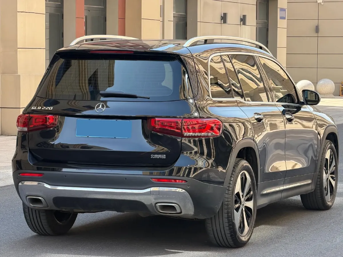 2023 Mercedes-Benz GLB Class 2.0T 190HP L4 8DCT,autocango,china used car exporter,china ev exporter,chinese used car exporter,chinese used ev exporter