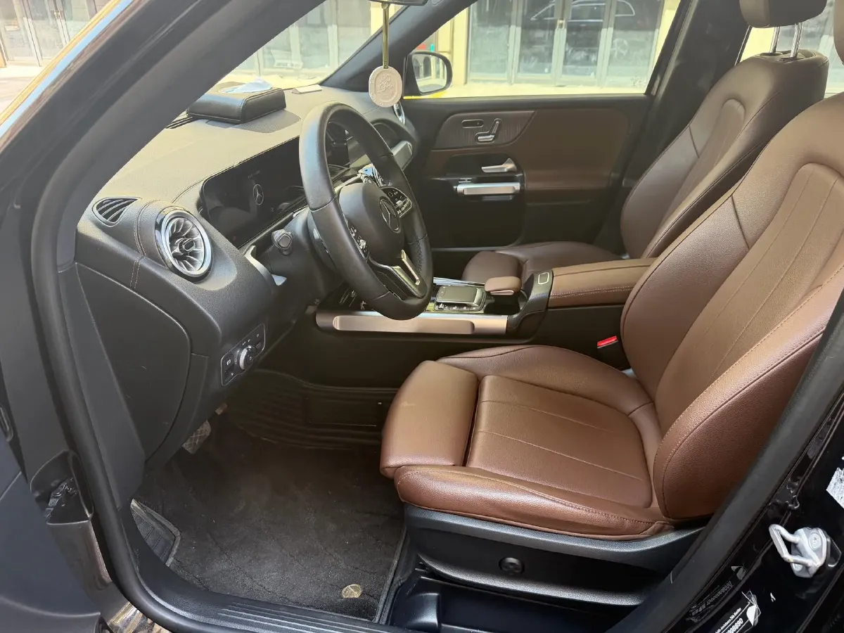 2023 Mercedes-Benz GLB Class 2.0T 190HP L4 8DCT,autocango,china used car exporter,china ev exporter,chinese used car exporter,chinese used ev exporter