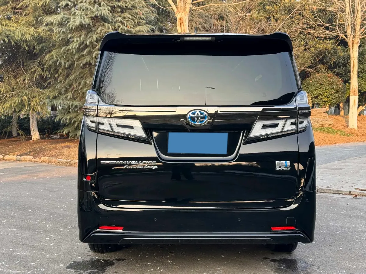 2023 Toyota Vellfire 2.5L 117HP L4 E-CVT Hybrid,autocango,china used car exporter,china ev exporter,chinese used car exporter,chinese used ev exporter