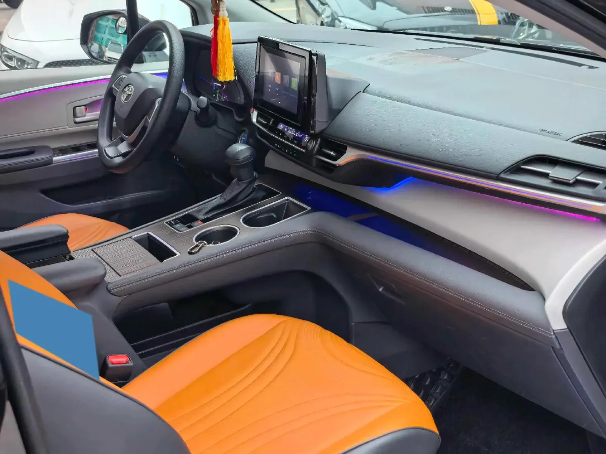 2023 Toyota Sienna 2.5L 189HP L4 E-CVT Hybrid,autocango,china used car exporter,china ev exporter,chinese used car exporter,chinese used ev exporter
