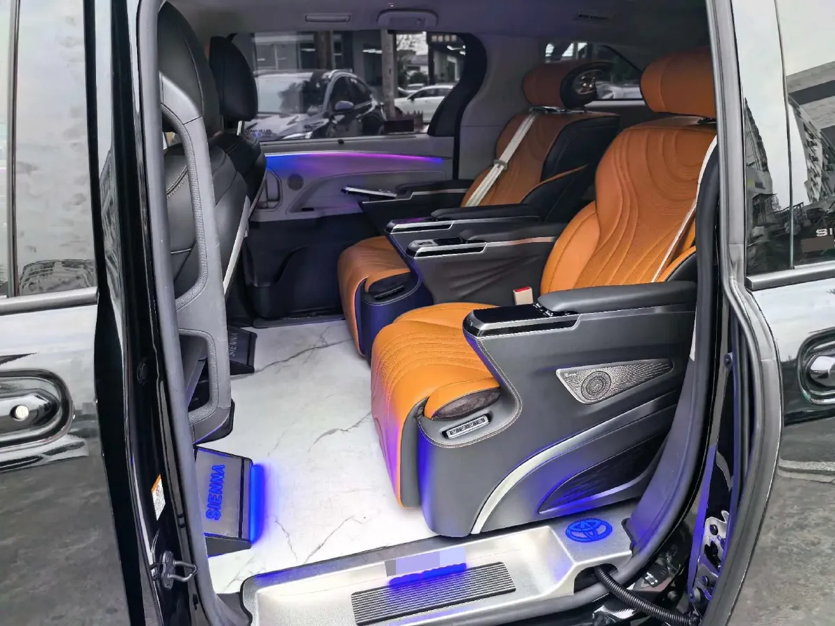 2023 Toyota Sienna 2.5L 189HP L4 E-CVT Hybrid,autocango,china used car exporter,china ev exporter,chinese used car exporter,chinese used ev exporter