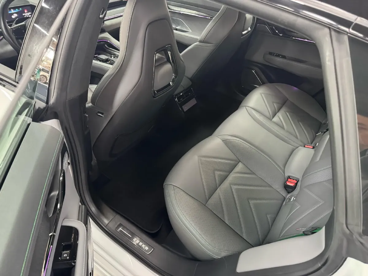 2023 Zeekr 001 BEV 86KWH,autocango,china used car exporter,china ev exporter,chinese used car exporter,chinese used ev exporter