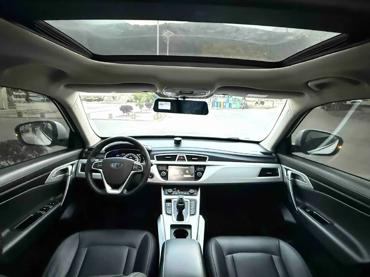 2020 Roewe i6 1.5T 169HP L4 7DCT,autocango,china used car exporter,china ev exporter,chinese used car exporter,chinese used ev exporter