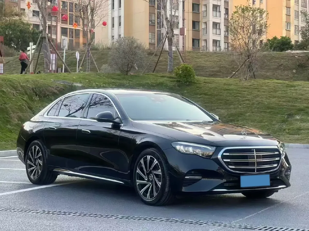 2025 Mercedes-Benz E Class 2.0T 258HP L4 9AT,autocango,china used car exporter,china ev exporter,chinese used car exporter,chinese used ev exporter