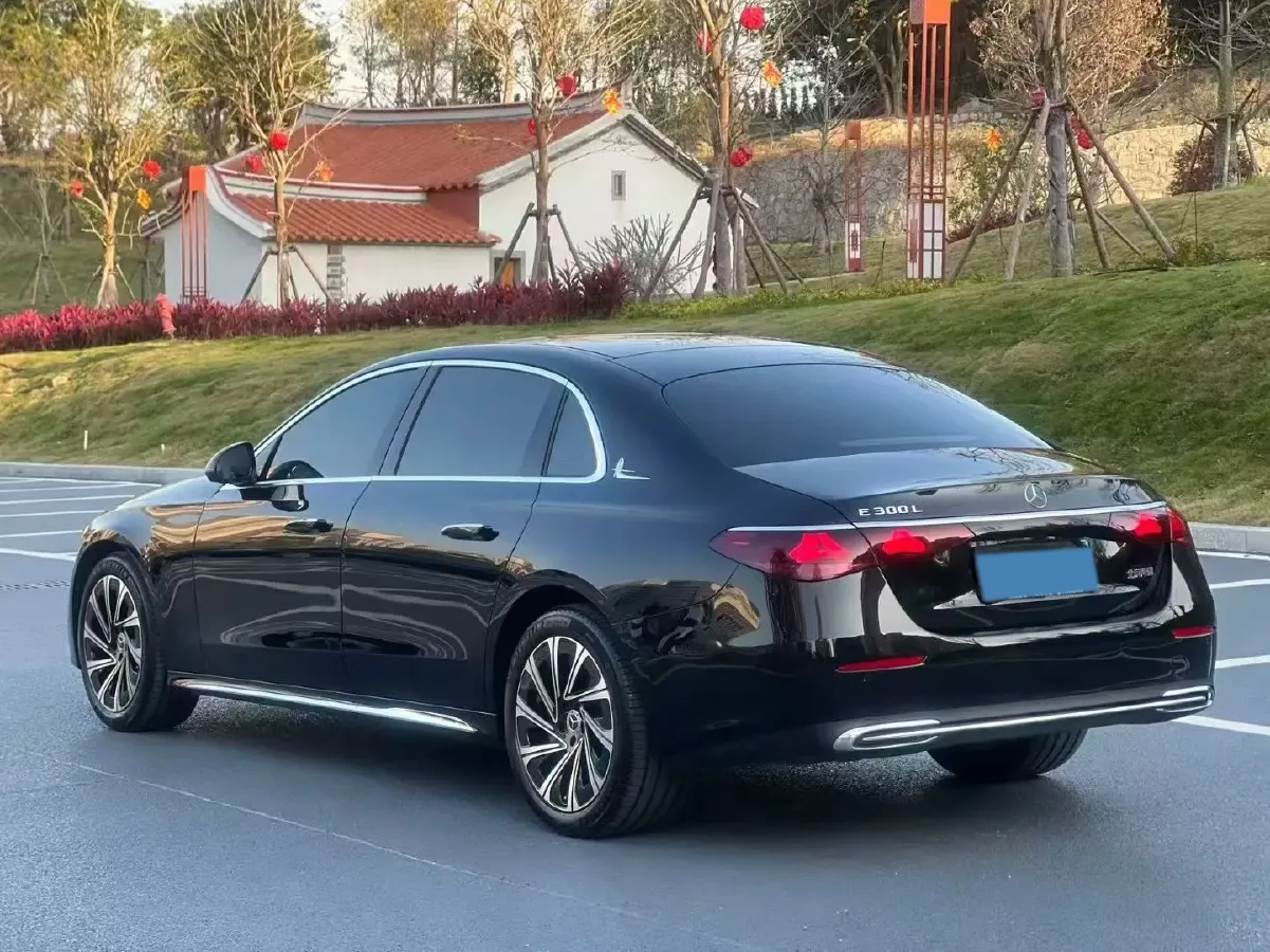 2025 Mercedes-Benz E Class 2.0T 258HP L4 9AT,autocango,china used car exporter,china ev exporter,chinese used car exporter,chinese used ev exporter