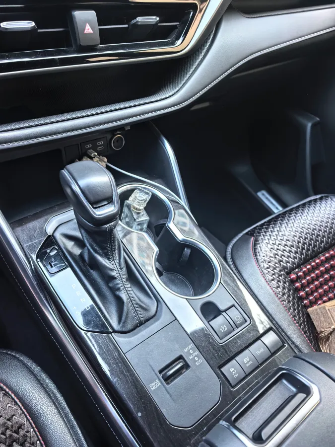 2022 Toyota Crown Kluger 2.5L 192HP L4 E-CVT Hybrid,autocango,china used car exporter,china ev exporter,chinese used car exporter,chinese used ev exporter