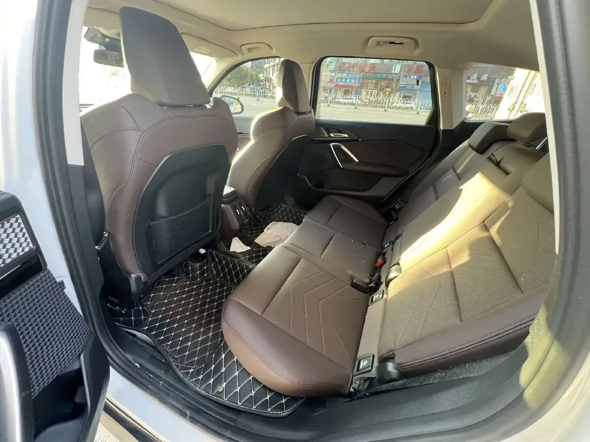 2024 BMW X1 2.0T 204HP L4 7DCT,autocango,china used car exporter,china ev exporter,chinese used car exporter,chinese used ev exporter