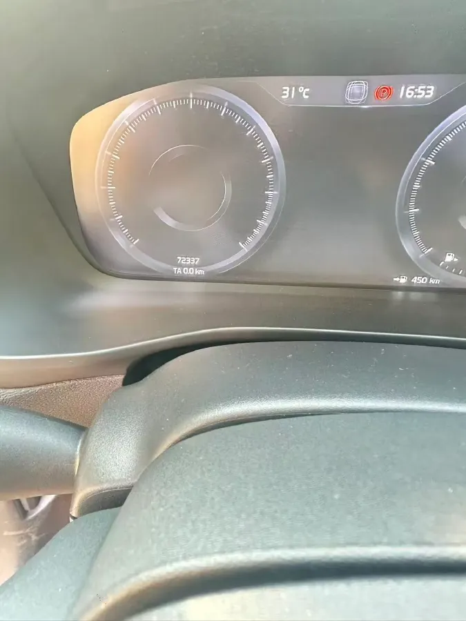 2021 Volvo XC40 2.0T 190HP L4 8AT,autocango,china used car exporter,china ev exporter,chinese used car exporter,chinese used ev exporter