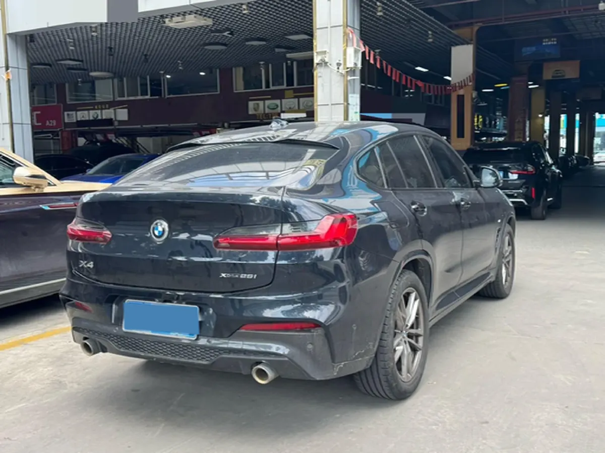 2021 BMW X4 2.0T 184HP L4 8AT,autocango,china used car exporter,china ev exporter,chinese used car exporter,chinese used ev exporter