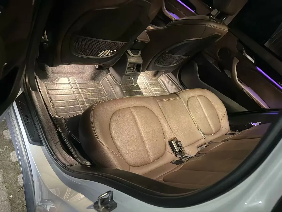 2020 BMW X1 2.0T 192HP L4 7DCT,autocango,china used car exporter,china ev exporter,chinese used car exporter,chinese used ev exporter