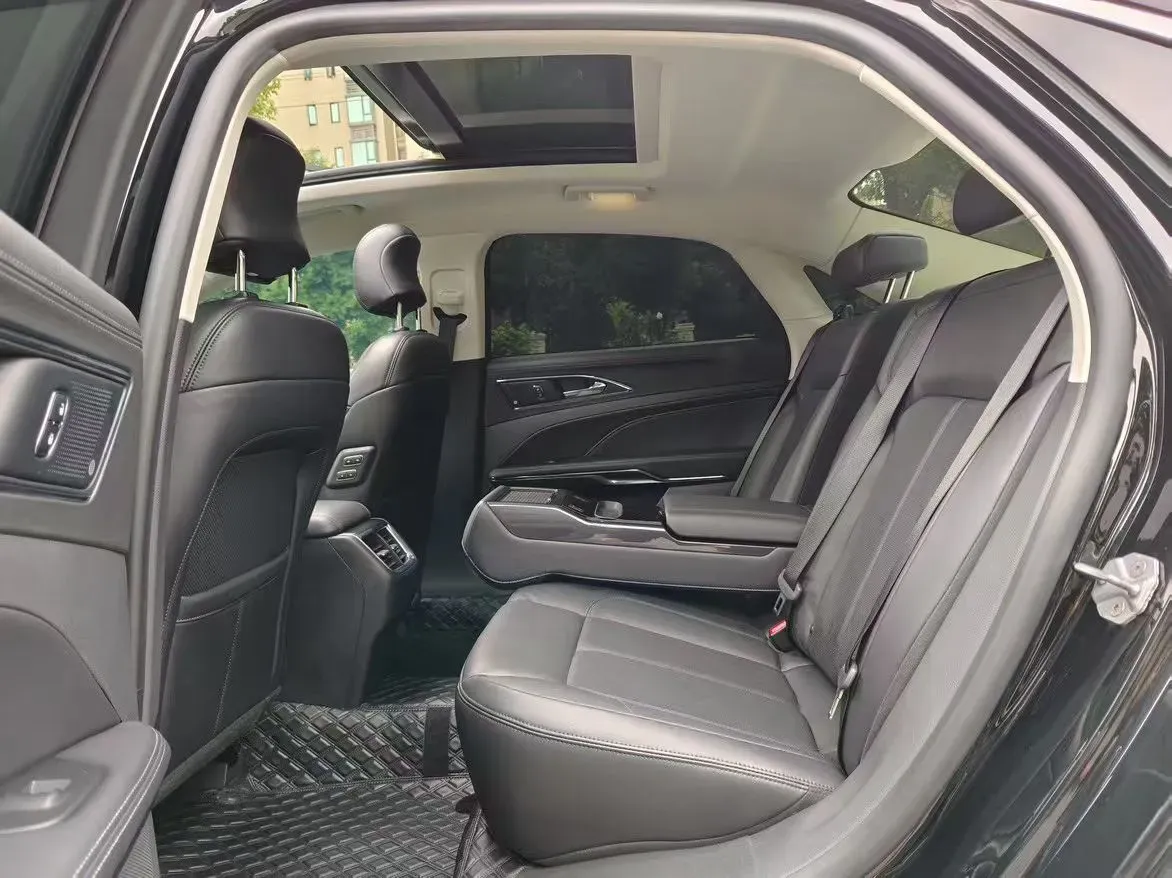 2019 Ford Taurus 2.0T 245HP L4 8AT,autocango,china used car exporter,china ev exporter,chinese used car exporter,chinese used ev exporter