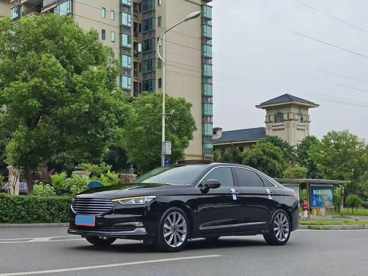 2019 Ford Taurus 2.0T 245HP L4 8AT,autocango,china used car exporter,china ev exporter,chinese used car exporter,chinese used ev exporter