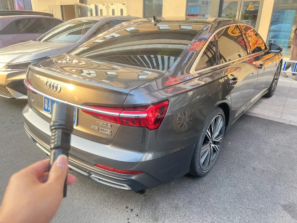 2019 Mercedes-Benz GLC Class 2.0T 245HP L4 9AT,autocango,china used car exporter,china ev exporter,chinese used car exporter,chinese used ev exporter