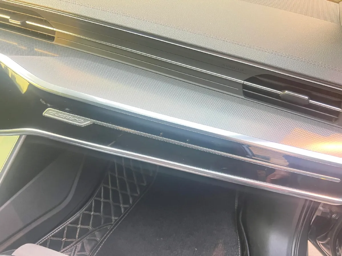 2019 Mercedes-Benz GLC Class 2.0T 245HP L4 9AT,autocango,china used car exporter,china ev exporter,chinese used car exporter,chinese used ev exporter