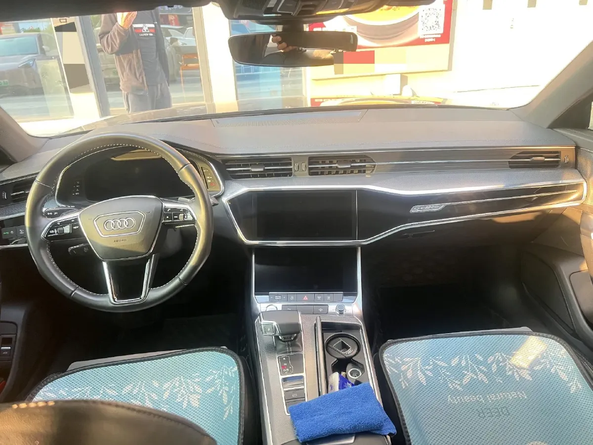 2019 Mercedes-Benz GLC Class 2.0T 245HP L4 9AT,autocango,china used car exporter,china ev exporter,chinese used car exporter,chinese used ev exporter