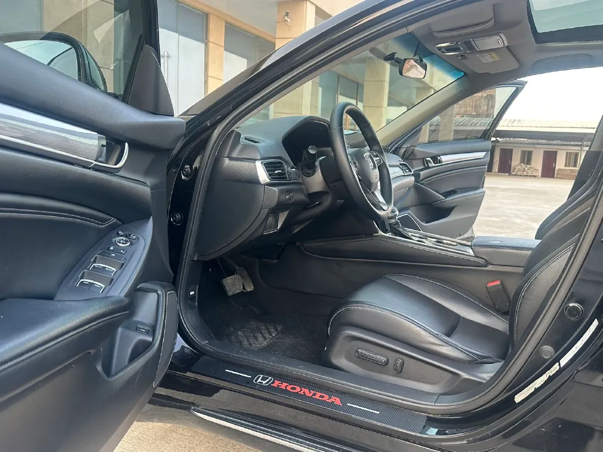 2018 Honda Accord 1.5T 194HP L4 CVT,autocango,china used car exporter,china ev exporter,chinese used car exporter,chinese used ev exporter