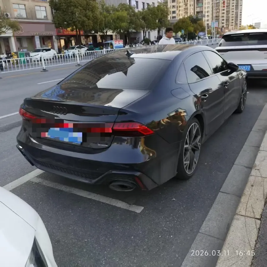 2023 Audi A7L 2.0T 245HP L4 7DCT,autocango,china used car exporter,china ev exporter,chinese used car exporter,chinese used ev exporter