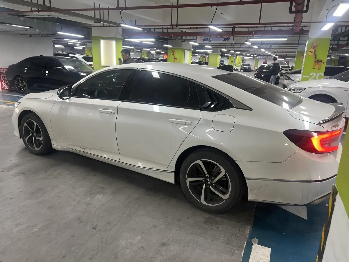 2022 Honda Accord 1.5T 194HP L4 CVT,autocango,china used car exporter,china ev exporter,chinese used car exporter,chinese used ev exporter