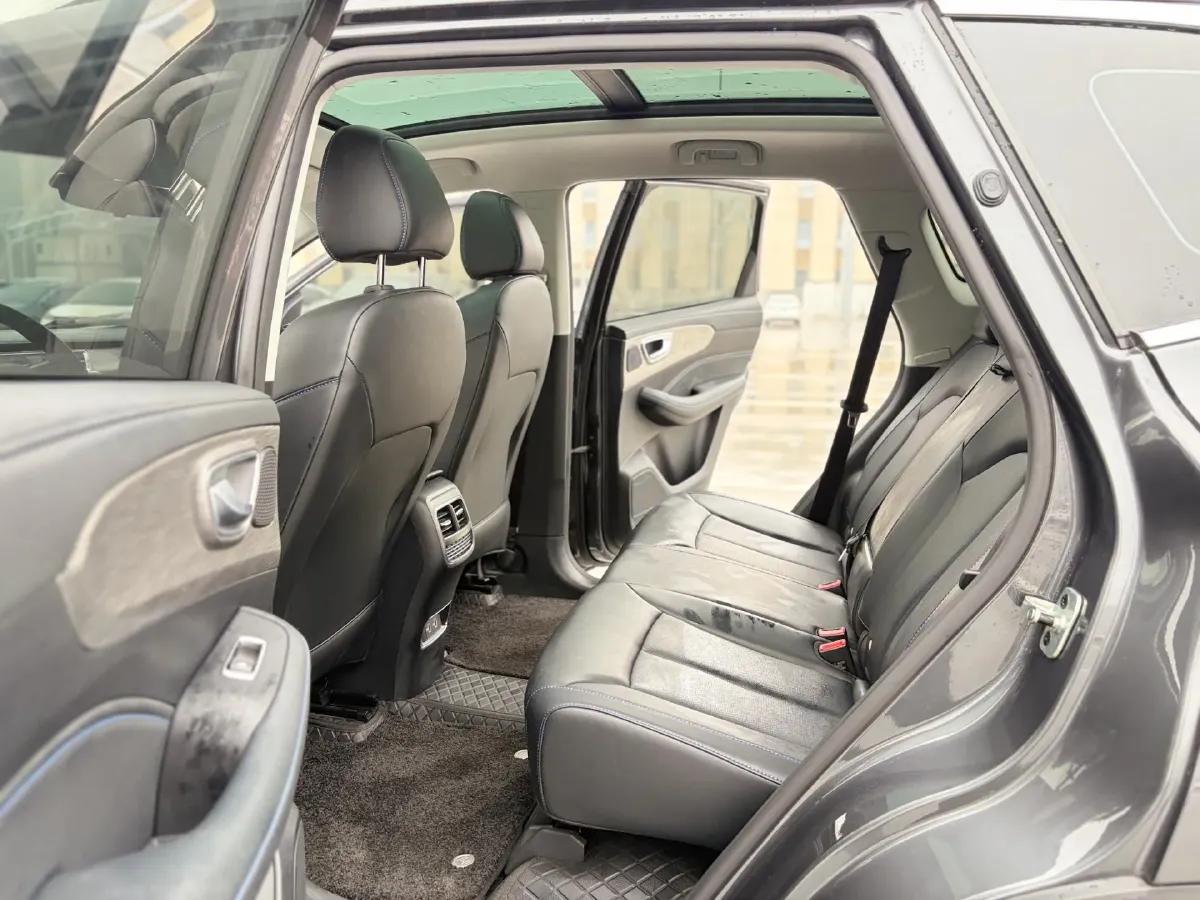 2022 Roewe RX5 MAX 1.5T 181HP L4 6AT,autocango,china used car exporter,china ev exporter,chinese used car exporter,chinese used ev exporter