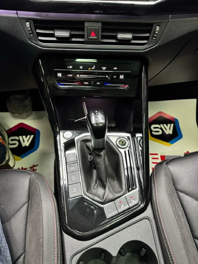 2022 Volkswagen Tayron 1.4T 150HP L4 7DCT,autocango,china used car exporter,china ev exporter,chinese used car exporter,chinese used ev exporter