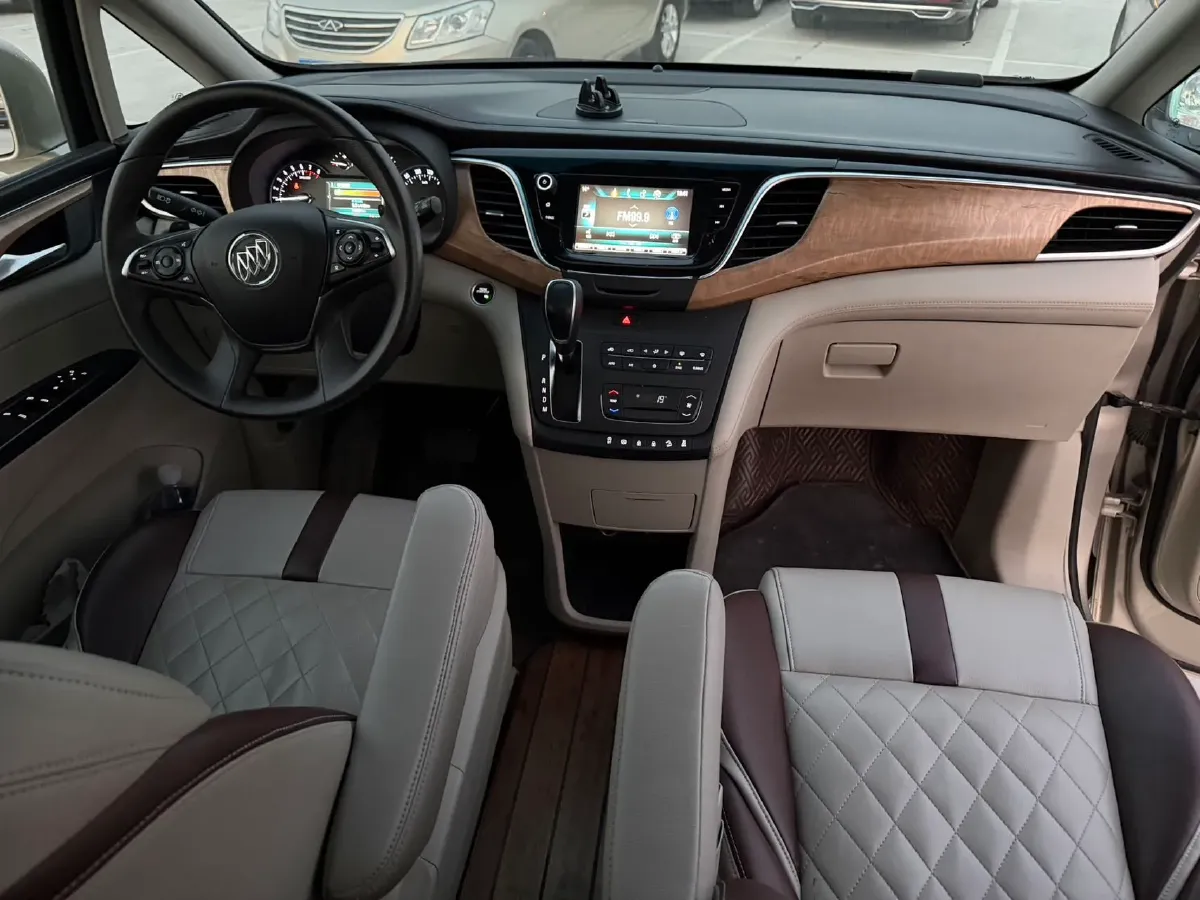 2018 Buick GL8 2.0T 260HP L4 6AT,autocango,china used car exporter,china ev exporter,chinese used car exporter,chinese used ev exporter