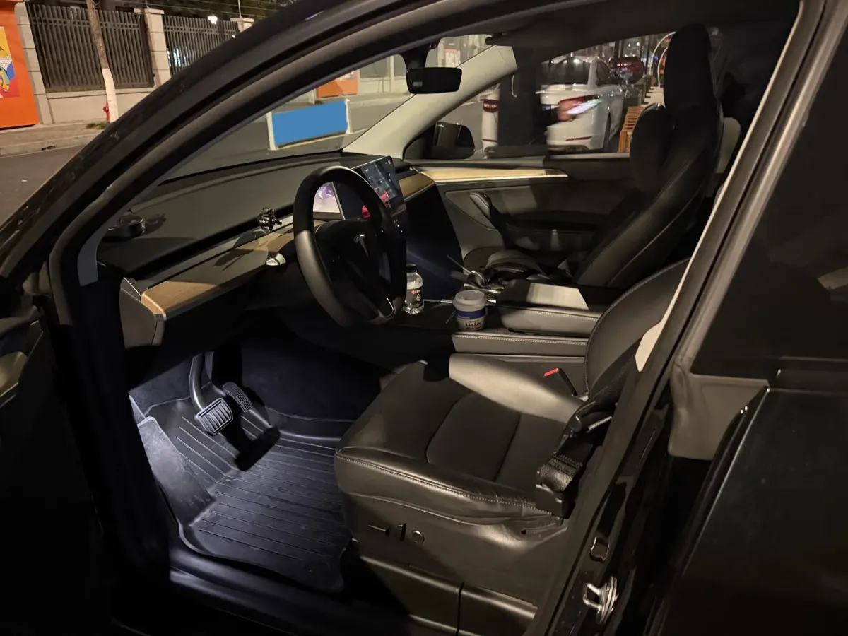 2022 Tesla Model Y BEV 60KWH,autocango,china used car exporter,china ev exporter,chinese used car exporter,chinese used ev exporter