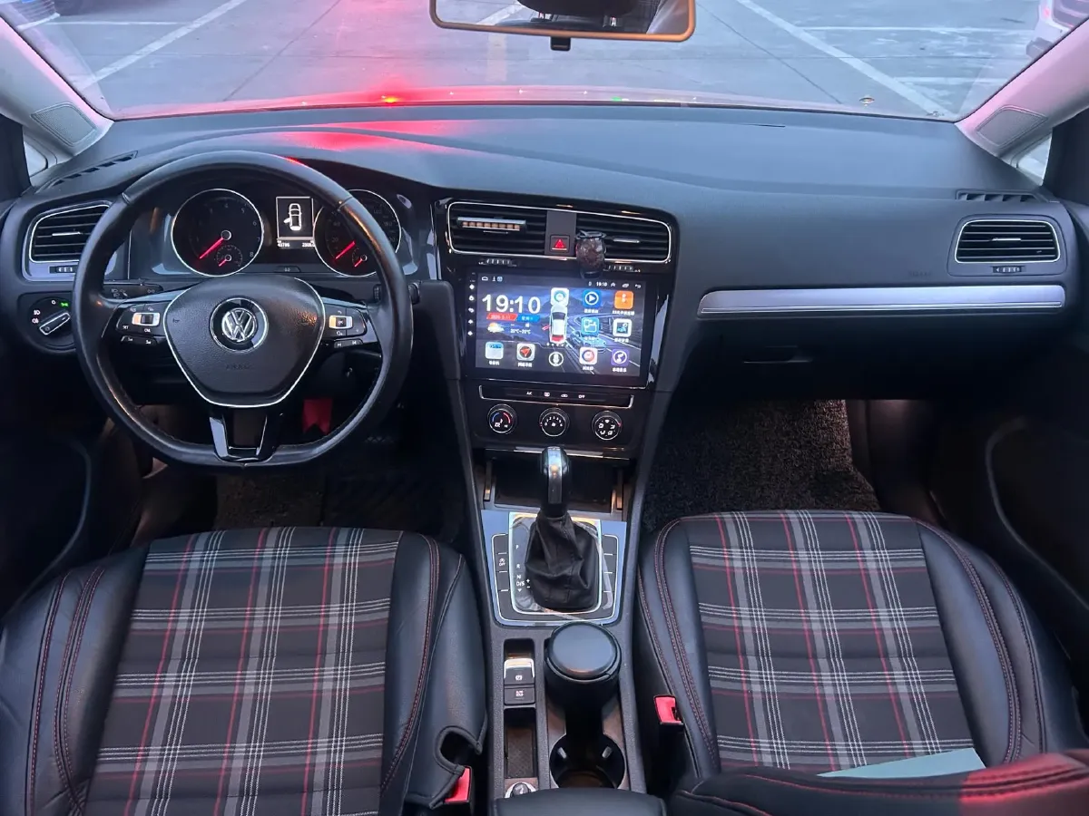 2018 Volkswagen Golf 1.4T 131HP L4 7DCT,autocango,china used car exporter,china ev exporter,chinese used car exporter,chinese used ev exporter