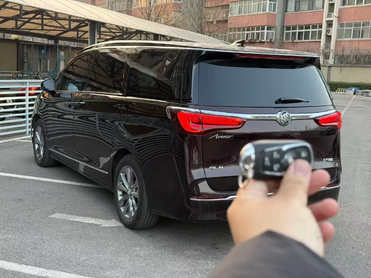 2022 Buick GL8 2.0T 237HP L4 9AT,autocango,china used car exporter,china ev exporter,chinese used car exporter,chinese used ev exporter