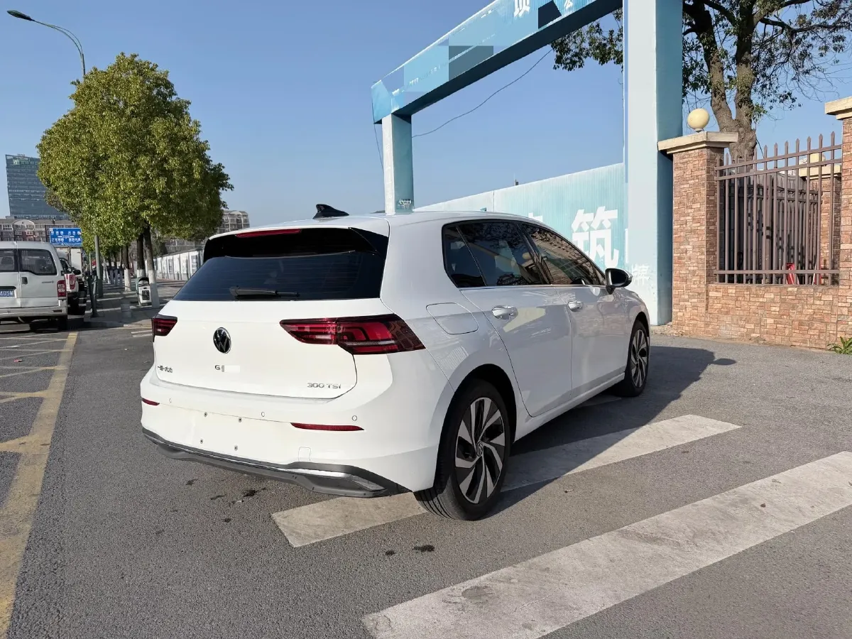2025 Volkswagen Golf 1.5T 160HP L4 7DCT,autocango,china used car exporter,china ev exporter,chinese used car exporter,chinese used ev exporter