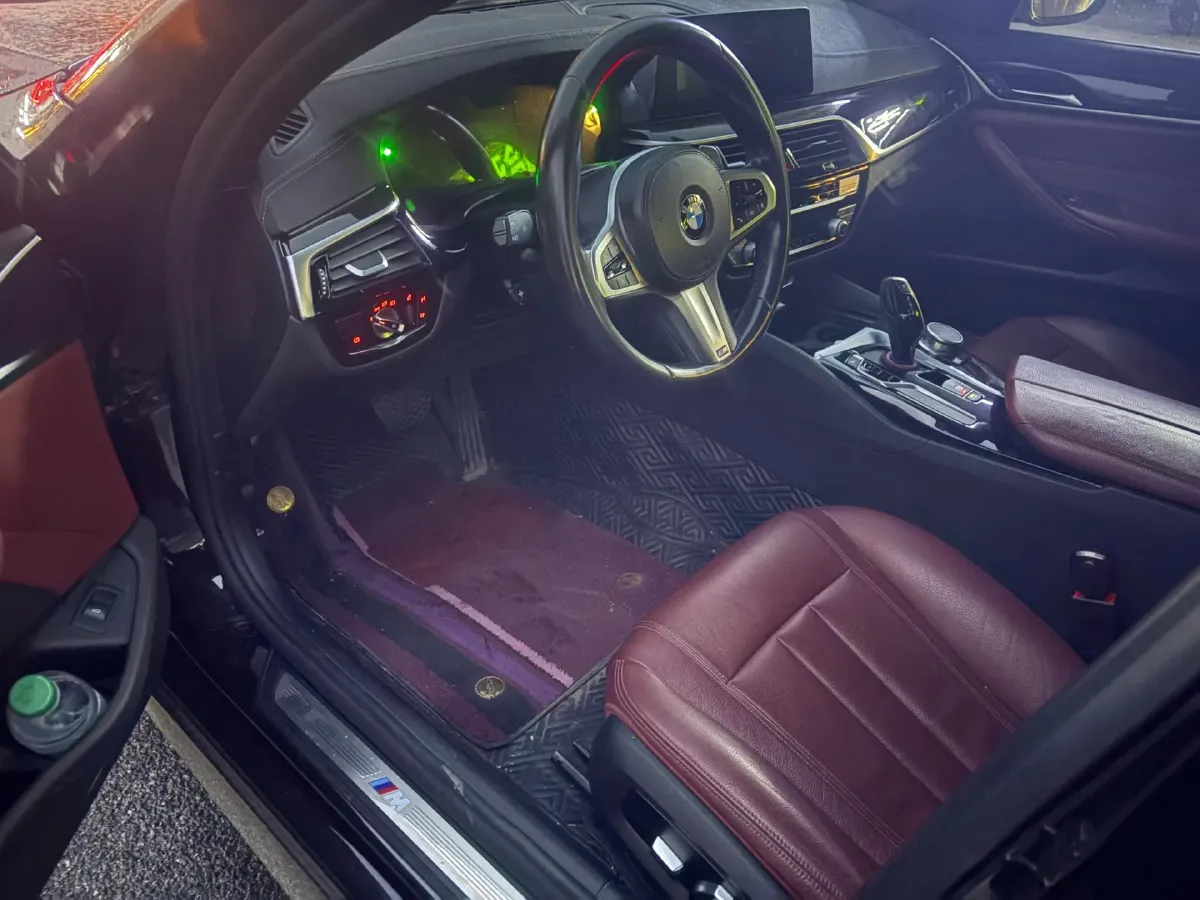 2020 BMW 5 Series 2.0T 252HP L4 8AT,autocango,china used car exporter,china ev exporter,chinese used car exporter,chinese used ev exporter