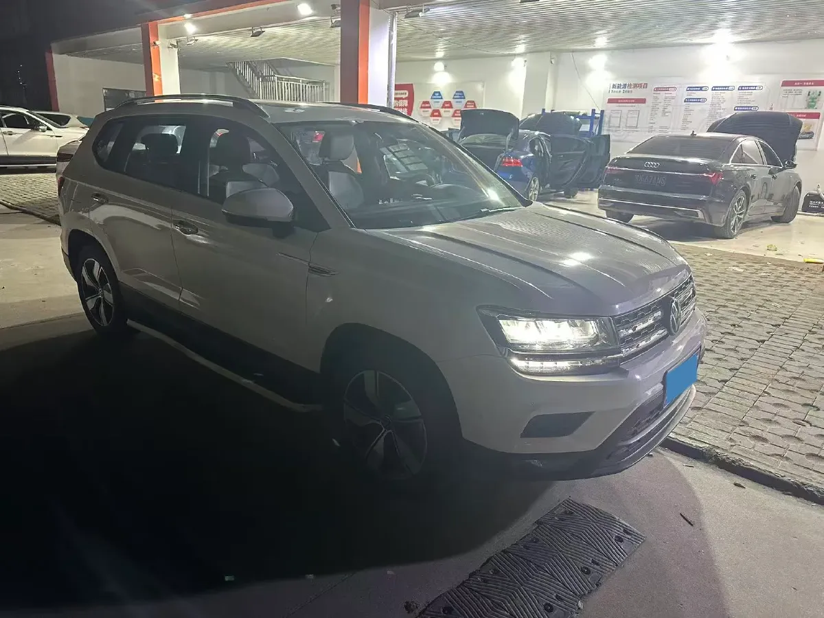 2021 Volkswagen Tharu 1.4T 150HP L4 7DCT,autocango,china used car exporter,china ev exporter,chinese used car exporter,chinese used ev exporter