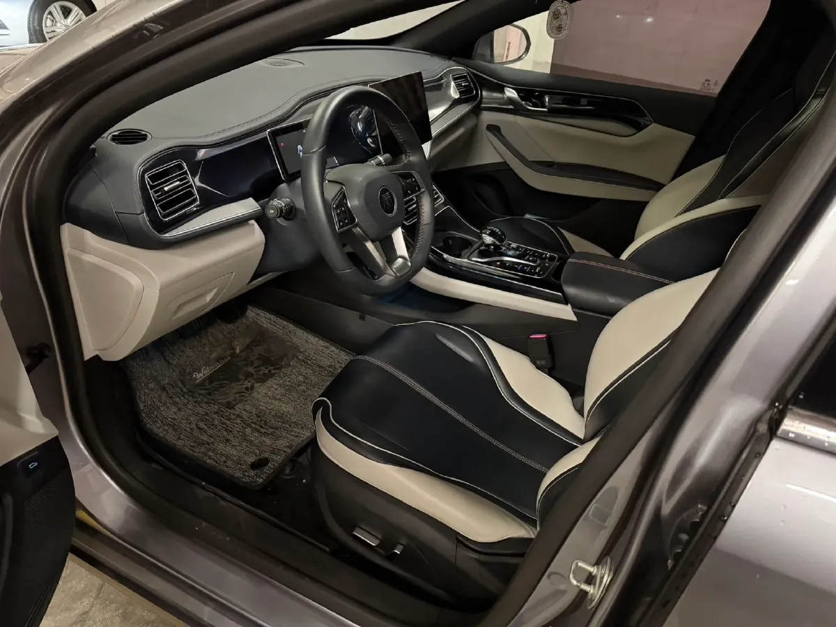 2021 Haval F7 1.5T 169HP L4 7DCT,autocango,china used car exporter,china ev exporter,chinese used car exporter,chinese used ev exporter