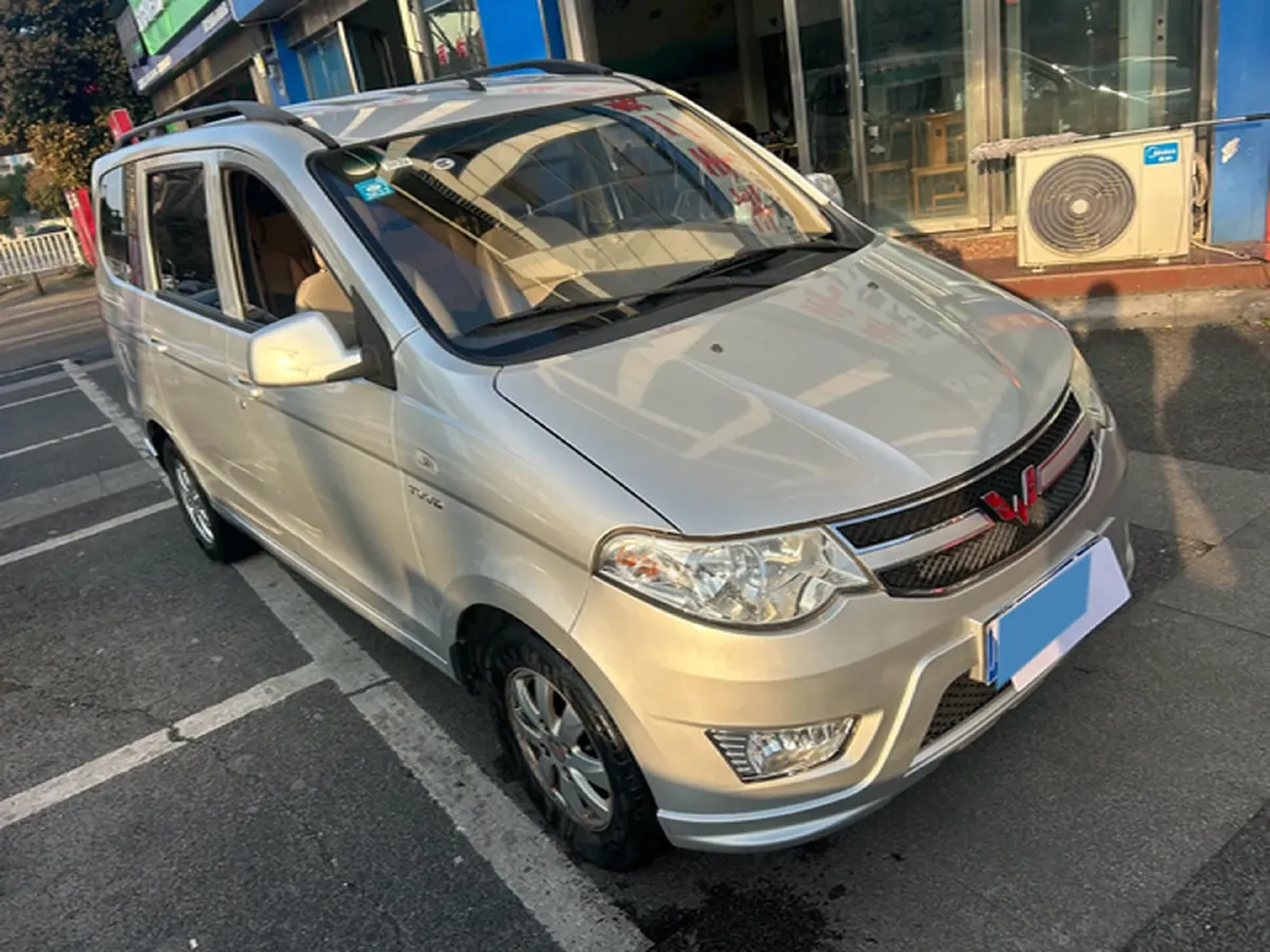2016 WuLing HongGuang 1.5L 112HP L4 5MT,autocango,china used car exporter,china ev exporter,chinese used car exporter,chinese used ev exporter