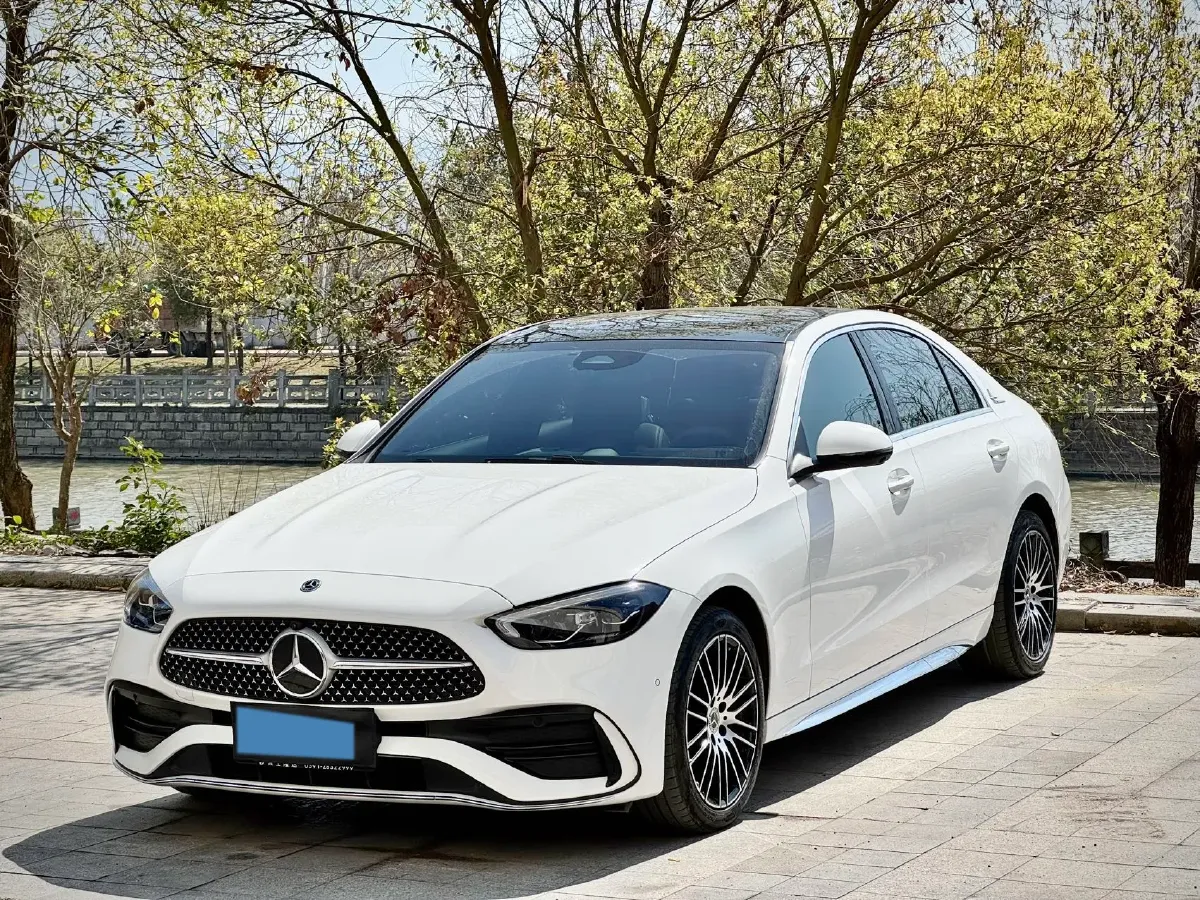 2025 Mercedes-Benz C Class 1.5T 204HP L4 9AT,autocango,china used car exporter,china ev exporter,chinese used car exporter,chinese used ev exporter