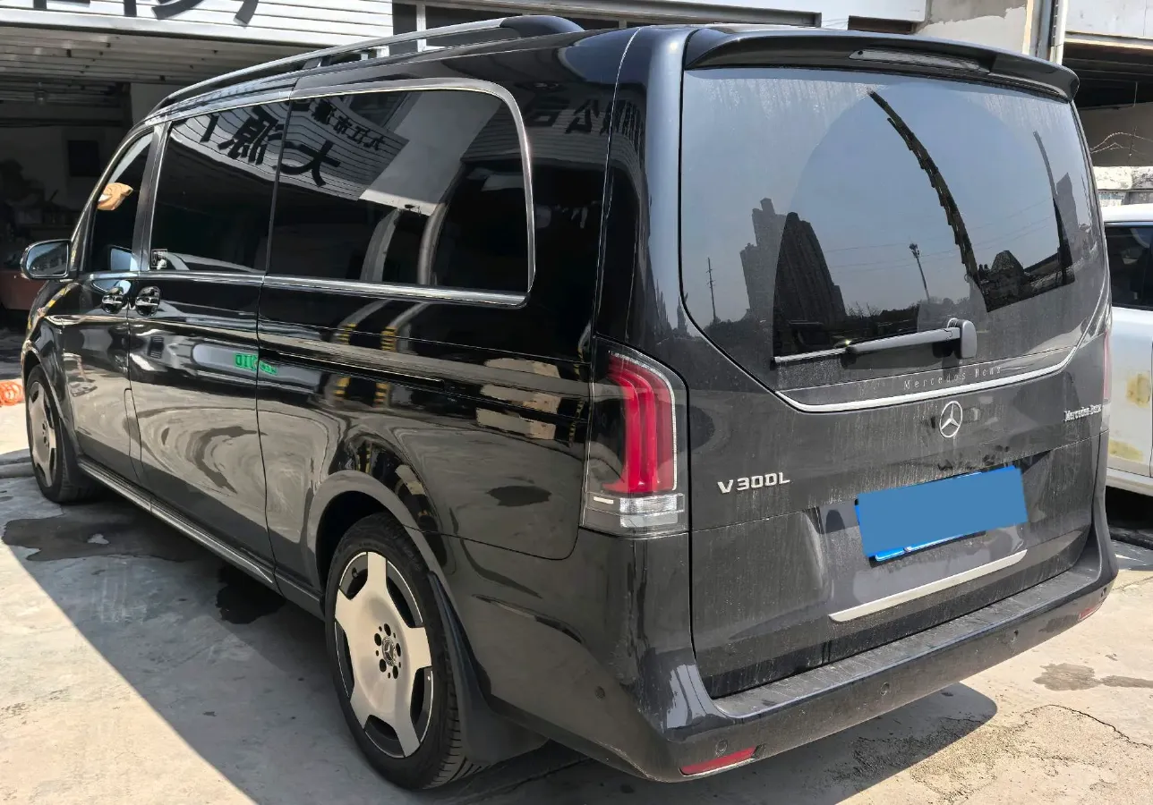 2024 Mercedes-Benz V Class 2.0T 231HP L4 9AT,autocango,china used car exporter,china ev exporter,chinese used car exporter,chinese used ev exporter