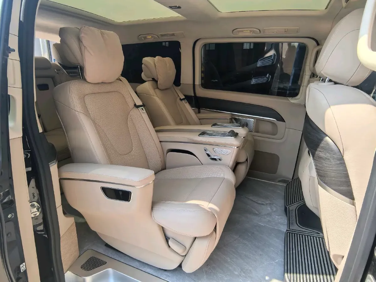 2024 Mercedes-Benz V Class 2.0T 231HP L4 9AT,autocango,china used car exporter,china ev exporter,chinese used car exporter,chinese used ev exporter