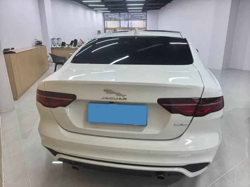 2021 Jaguar XEL 2.0T 200HP L4 8AT,autocango,china used car exporter,china ev exporter,chinese used car exporter,chinese used ev exporter