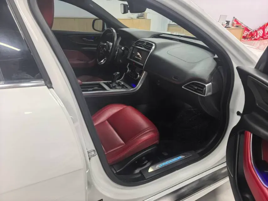 2021 Jaguar XEL 2.0T 200HP L4 8AT,autocango,china used car exporter,china ev exporter,chinese used car exporter,chinese used ev exporter