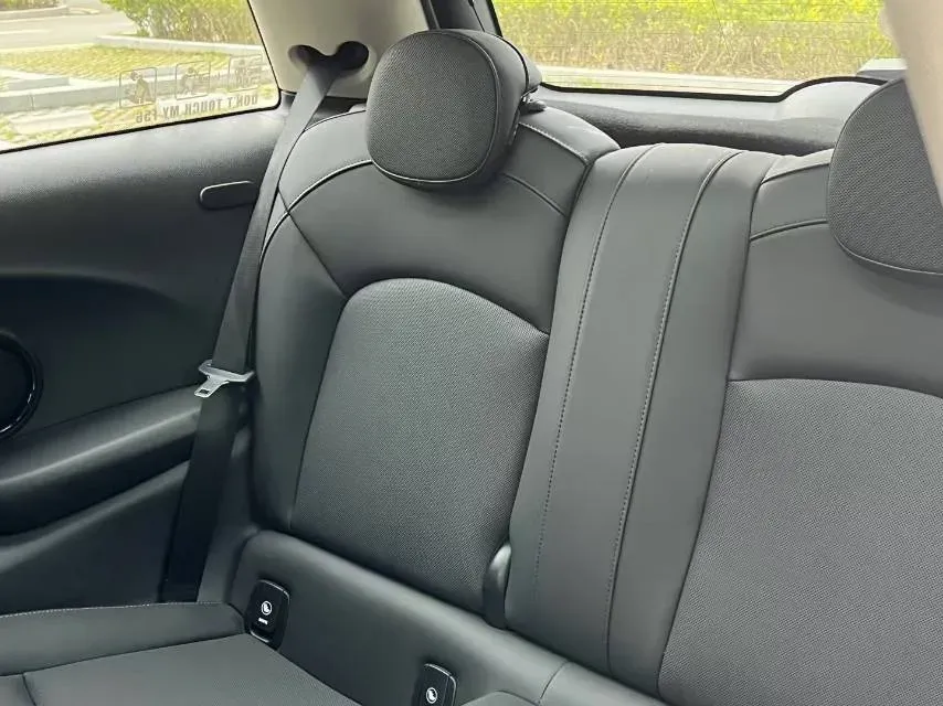 2022 MINI MINI 1.5T 136HP L3 7DCT,autocango,china used car exporter,china ev exporter,chinese used car exporter,chinese used ev exporter